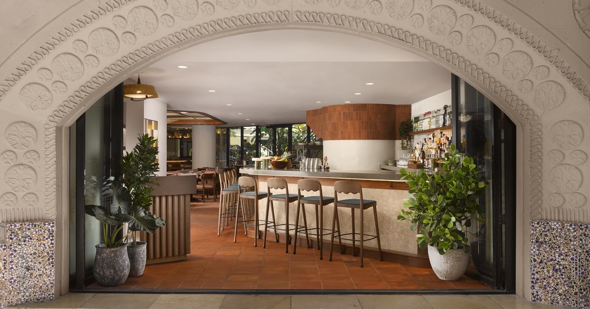Mayfair Grill and Sipsip Open At Mayfair House Hotel & Garden in Coconut Grove