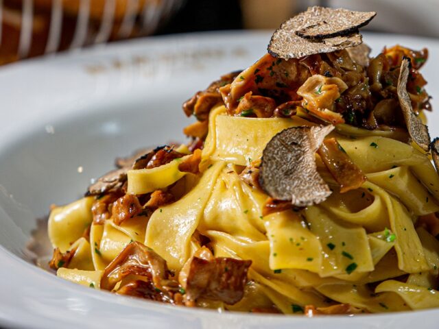 Narbona Restaurant & Farm Market Opens in CocoWalk